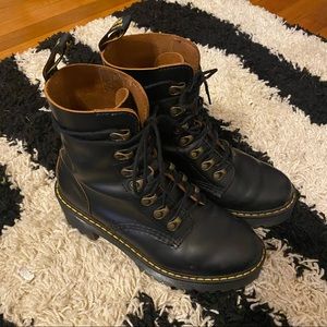 Dr Martens Leona Boot Black